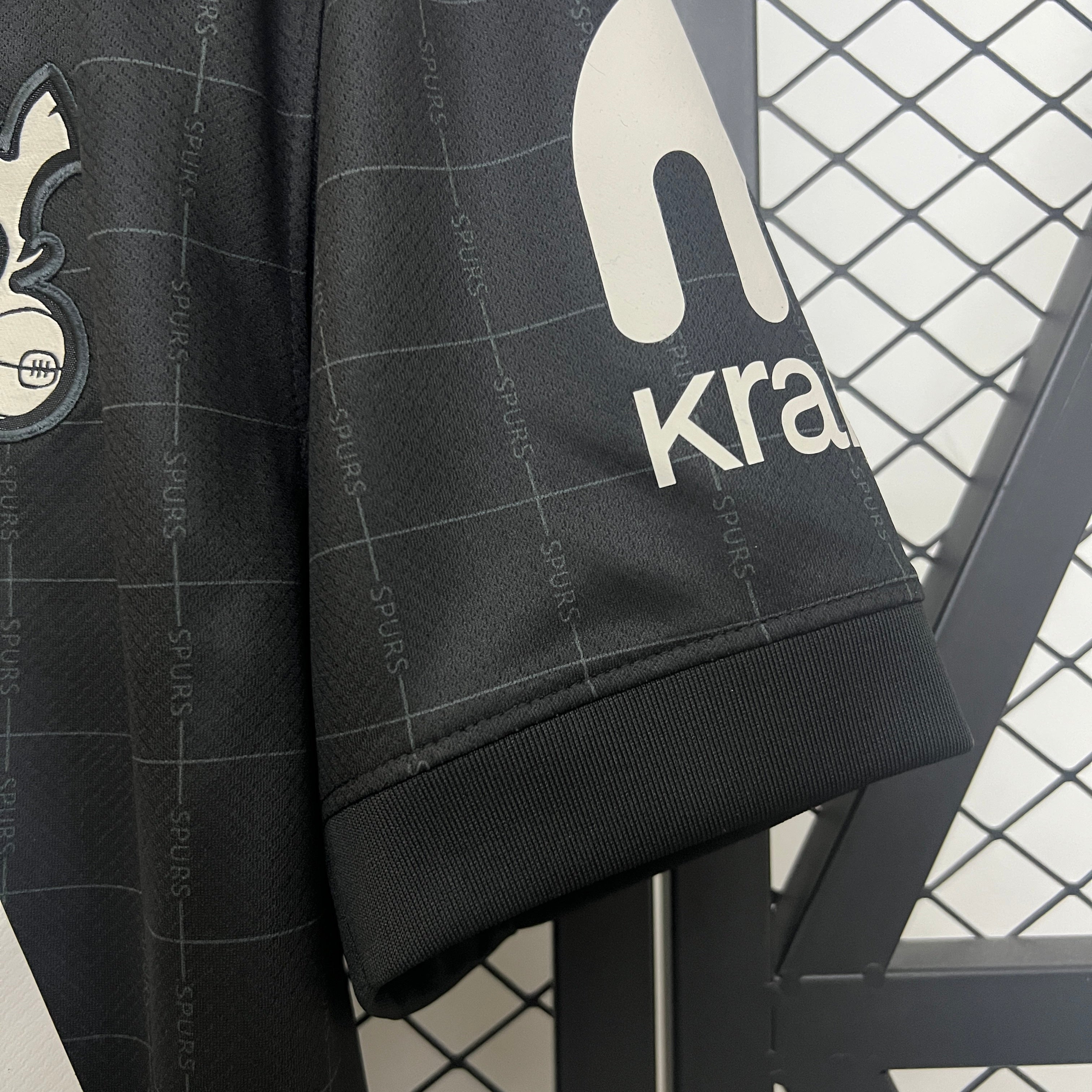 Tottenham 25/26 Away Shirt